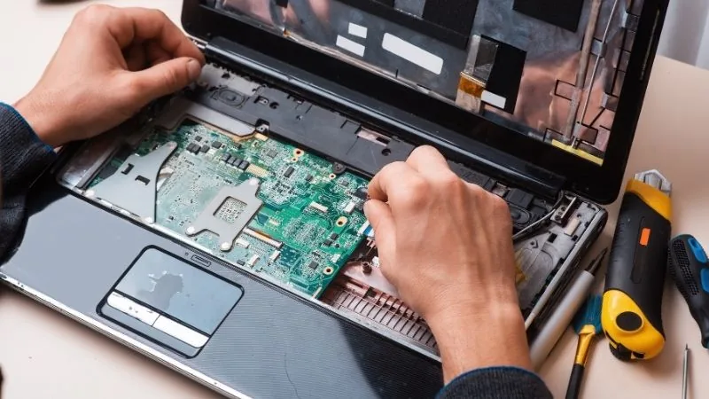 Laptop Onarım & Kurulum